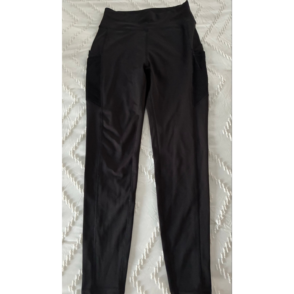 POP FIT 
Black Leggings with Mesh Pockets women Medium yoga gym running